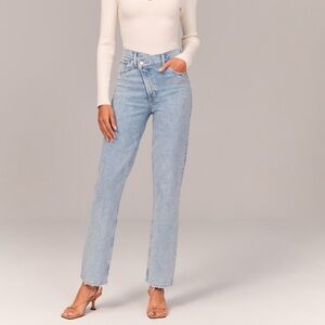 Abercrombie ‘90s Straight Ultra High Rise